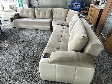 Divan və kreslo dəstləri: Bej rəngdə künc divan dəsti - Tərkib: 2 böyük üçoturacaqlı modul + — 1