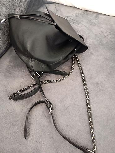 Putni koferi i torbe: Set torbi i tašni – više modela - Elegantna crna tašnica sa metalnim — 39