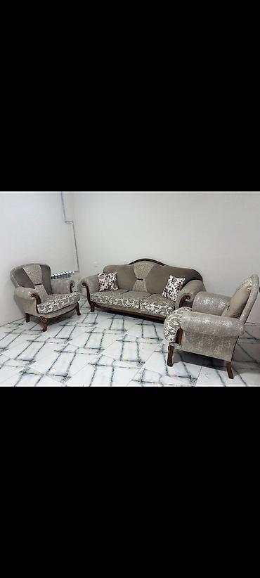 İşlənmiş, Divan, 2 kreslo
