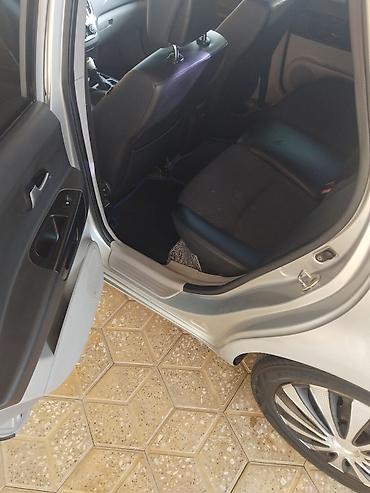 Kia: Kia cee’d hatchback – gümüşü rəng Dizel CRDi 16V mühərrik Mexaniki — 5