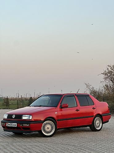 самое бартовой: Volkswagen Vento: 1995 г., 1.8 л, Механика, Бензин, Седан — 1