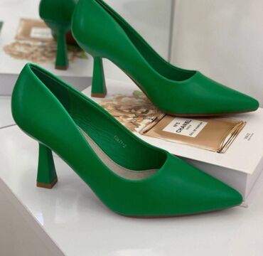 Salonke: Salonke, 40 — 14