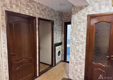 продаю квартиру исанова: 4 бөлмө, 79 кв. м, Жеке план, 1 кабат, Эски ремонт