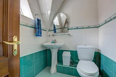 Долгосрочная аренда домов: 500 м², 7 комнат, Евроремонт, Кондиционер, Бронированные двери at lalafo.kg — 14 Долгосрочная аренда домов: 500 м², 7 комнат, Евроремонт, Кондиционер, Бронированные двери — 14