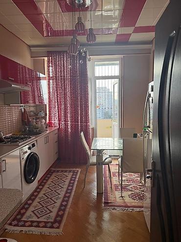 ev alqi satqi birja: Yasamal, 3 otaqlı, Yeni tikili, m. İnşaatçılar, 85 kv. m — 7