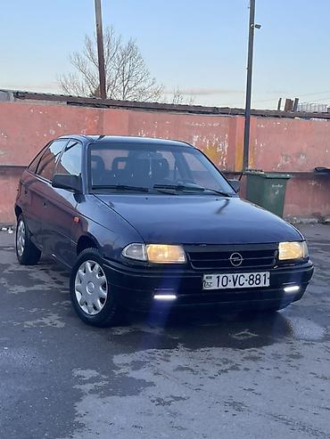 Opel: Opel Astra F hatchback - Kuzov: 5 qapılı hatchback, tünd sürətlər — 1
