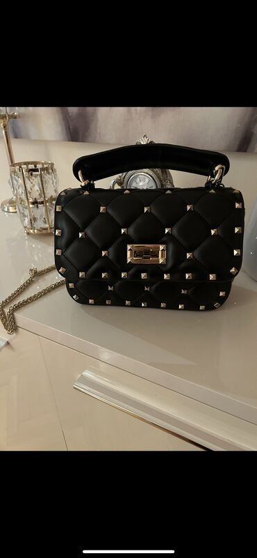 torbica hugo boss: Elegant purse, Valentino