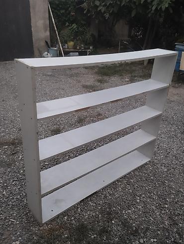 podyum polka: Ağ rəngli açıq rəf sistemi - Material: laminat/LDSP tipli taxta — 2