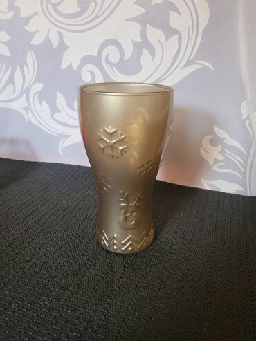 Čaše: Casa nova coca cola,limitirana bozicna serija iz 2021god. Nova — 10