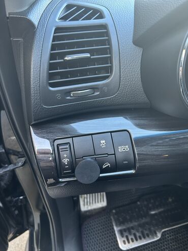 Kia: Kia Sorento: 2 l | 2011 il Ofrouder/SUV — 6