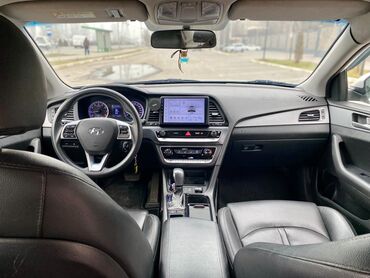 Hyundai: Hyundai Sonata: 2018 г., Автомат, Бензин, Седан — 10