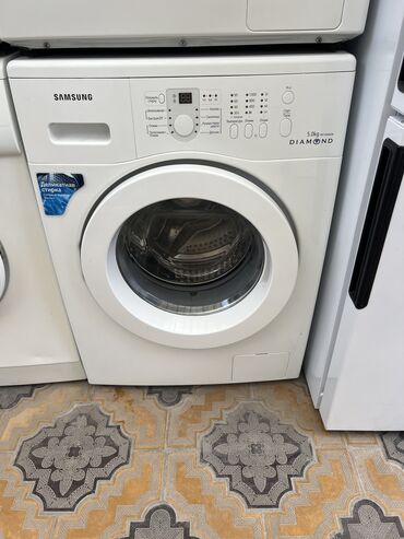 продаю стиральную машинку автомат: Стиральная машина Samsung, Б/у, Автомат, До 6 кг, Узкая