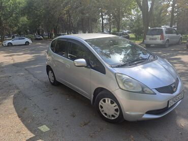 Honda: Honda Fit: 2009 г., 1.5 л, Вариатор, Бензин, Хэтчбэк