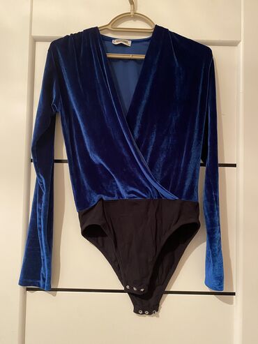 Cinslər: Cinslər, Bershka, M (EU 38)
