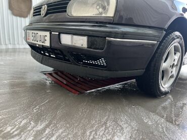 Volkswagen: Volkswagen Golf III, пятидверный хэтчбек Основные характеристики: -