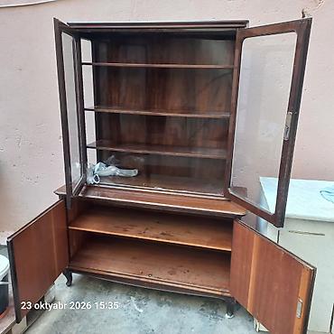 İki bölməli vitrin-bufet - Material: tam ağac karkas, təbii şpon