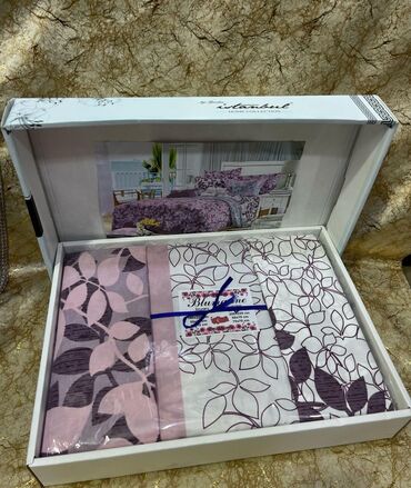 Rəflər, etajerkalar: Qızılı metal karkaslı mərmər naxışlı 2 və 3 mərtəbəli — 31