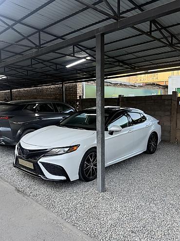 2021: Toyota Camry: 2021 г., 2.5 л, Автомат, Гибрид, Седан — 4