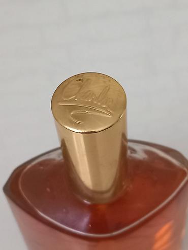 američki brojevi obuće: Revlon Charlie Gold edp, 100ml
Skoro puna bočica 
Kod Y22413
Original — 4