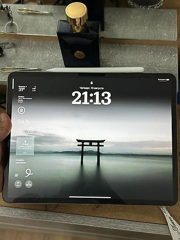 смарт чсы: Планшет, Apple, память 256 ГБ, 12" - 13", Wi-Fi, Б/у, Классический цвет - Серый — 2