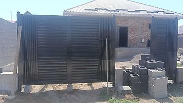 Откатные ворота: Металлические ворота с горизонтальными ламелями и вертикальными — 6