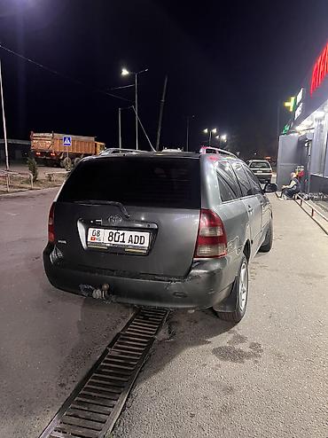 кел кел: Toyota Corolla: 2005 г., 2 л, Кол менен иштөөчү, Дизель, Универсал — 4