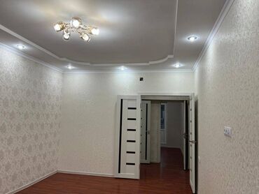 Продажа квартир: 2 комнаты, 50 м², 105 серия, 2 этаж, Евроремонт