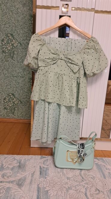 Dəstlər, kostyumlar: Cəmi 1 dəfə
Ad gününə 
Geyinilib satılır lalafo.az -da Dəstlər, kostyumlar: Cəmi 1 dəfə
Ad gününə 
Geyinilib satılır