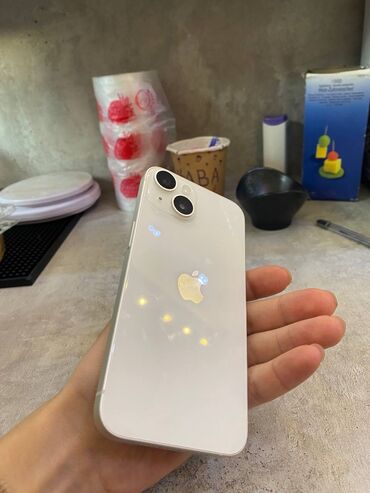 Apple iPhone: IPhone 14, Б/у, 128 ГБ, Белый, Чехол, 78 %