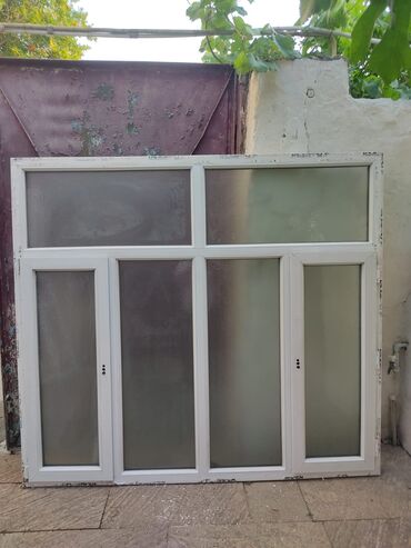 пластик трубалар: İşlənmiş İki qat şüşə paketi Plastik pəncərə, Еni: 1 sm, Uzunluğu: 1 sm