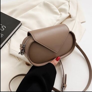 винтажная кожаная сумка: Модная, универсальная сумка в винтажном стиле
