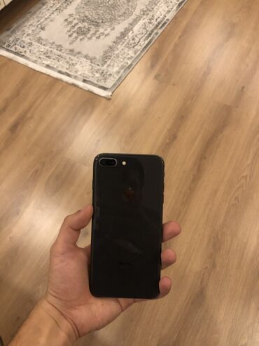 Apple iPhone: IPhone 8 Plus, 64 GB, Qara, Barmaq izi