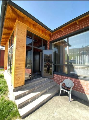 село нижняя ала арча: Дом, 90 м², 8 комнат, Собственник, Дизайнерский ремонт