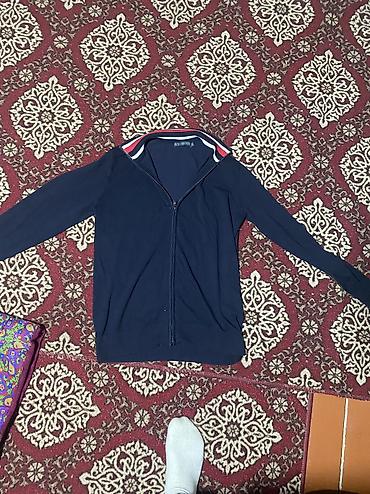 Мужская рубашка, M, Armani, Б/у, цвет - Синий, Самовывоз at lalafo.kg Мужская рубашка, M, Armani, Б/у, цвет - Синий, Самовывоз