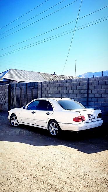 mini jack: Mercedes-Benz E-Class: 1996 г., 2.2 л, Механика, Бензин, Седан — 5