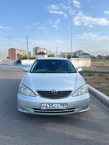 гостиница в районе политеха: Toyota Camry: 2002 г., 2.4 л, Автомат, Бензин, Седан