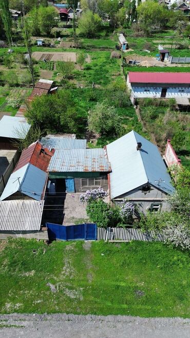 дом в котором купить бишкек: Дом, 44 м², 2 комнаты, Агентство недвижимости, Старый ремонт
