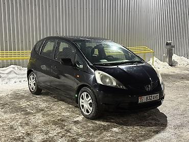 Honda: Honda Jazz: 2010 г., 1.3 л, Механика, Бензин, Хэтчбэк — 1