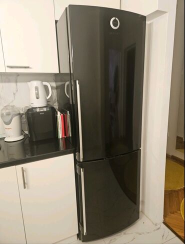 polovni kafe aparati profesionalni: Dvokomorna Gorenje, bоја - Crna, Upotrebljenо