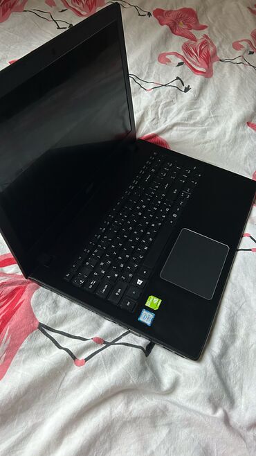 ноутбук по низкой цене: Ноутбук, Acer, 15.6 ", память SSD