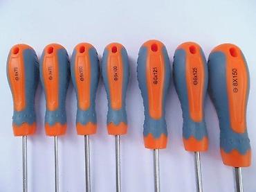 Setovi ručnog alata: GEKO set odvijača CRV – 7 delova - Set univerzalnih odvijača sa — 6