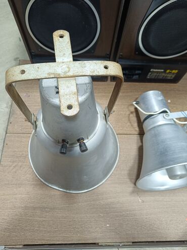 Dinamiklər və kolonkalar: İşlənmiş Kolonka, Növ - Akustik, rəng - Gümüşü — 15