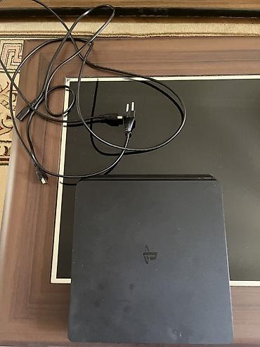 xbox seris x: Yaxşı vəziyyətdə, heç bir texniki problemi olmayan PlayStation 4 Slim — 1