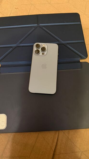 Apple iPhone: IPhone 13 Pro, Б/у, 128 ГБ, Голубой, Кабель, 80 % — 6