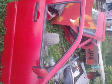 кузов субару: Комплект дверей Seat 1993 г., Б/у, цвет - Красный,Оригинал