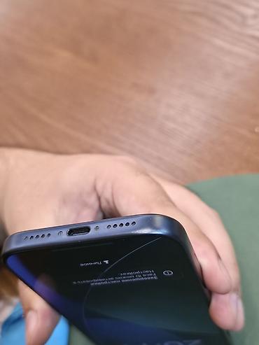 john wick: IPhone 17 Pro, Б/у, 256 ГБ, Синий, Чехол, 92 % — 5