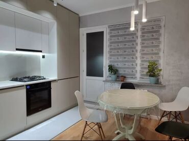 французский квартал квартира: 2 комнаты, Агентство недвижимости, Без подселения, С мебелью полностью