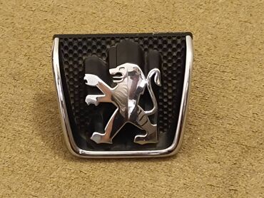 Auto delovi: Maska za Peugeot 307 model od 2001 do 2008god sa tragovima farbanja — 3