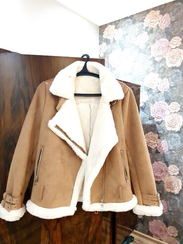 Пиджаки: Qış Kurtkası ( Qadın üçün ) Razmer : M Material : 100 % Polyester