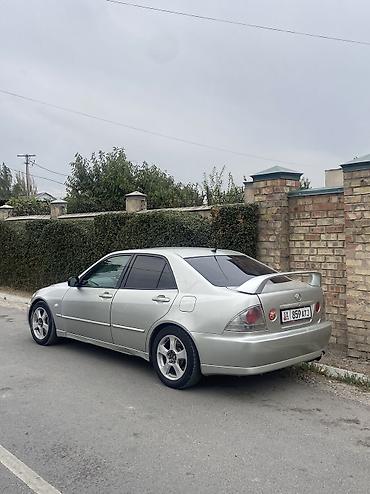 Lexus: Lexus IS: 2001 г., 2 л, Автомат, Бензин, Седан — 2